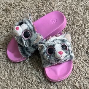 Ty Pink and Gray Kids Sandals with Cat Design